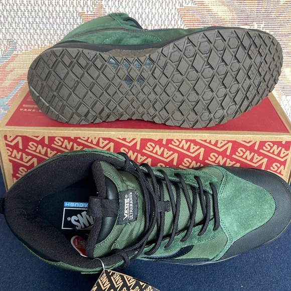 Vans WMNS Ultrarange Exo
Mountain View
VN0A5KS5BD6
Sneakers Boots - Picture 6 of 16